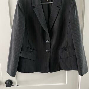 Le Suit Black Pinstripe Blazer 18 Women’s